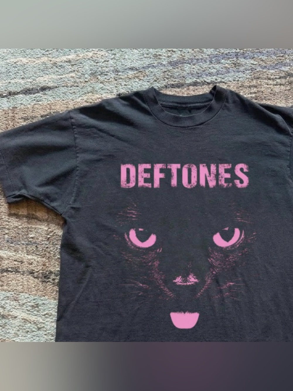 Deftones Pink Cat Graphic T-Shirt Faded Black Nu Metal Band Tee - Picture 2 of 6